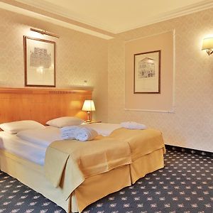 Zimmer mit Queensize-Bett